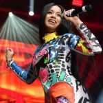 Исполнитель: Cardi B