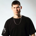 Исполнитель: SKWLKR